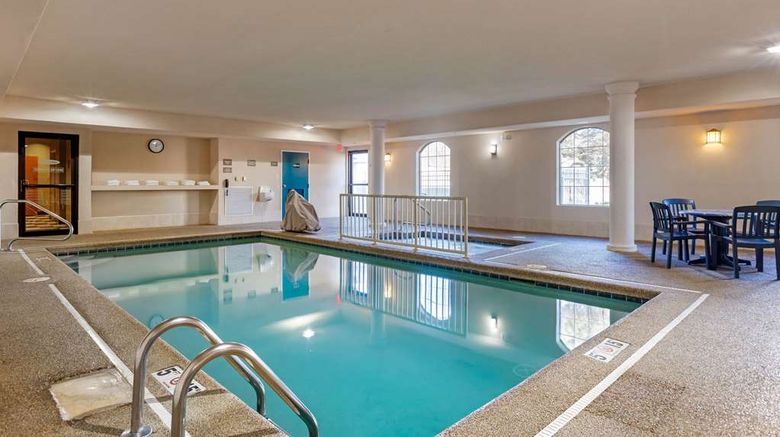 <b>Comfort Suites Stevensville Pool</b>. Images powered by <a href="https://iceportal.shijigroup.com/" title="IcePortal" target="_blank">IcePortal</a>.