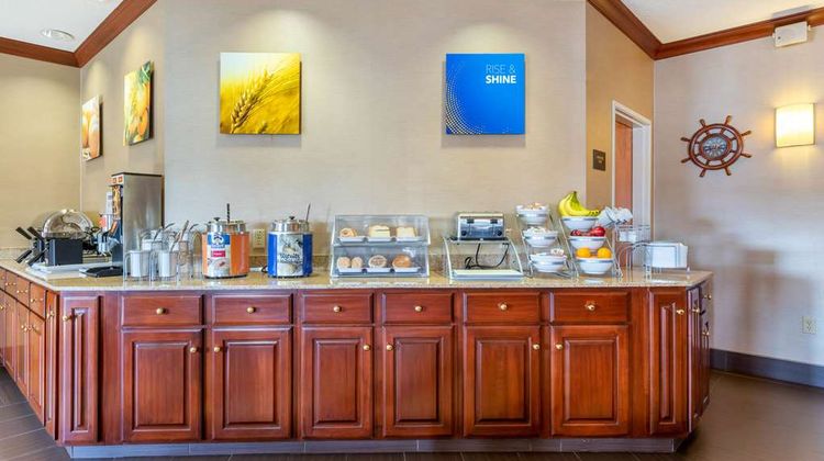 Comfort Suites Stevensville Restaurant