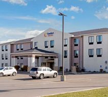 Comfort Suites South Haven Exterior