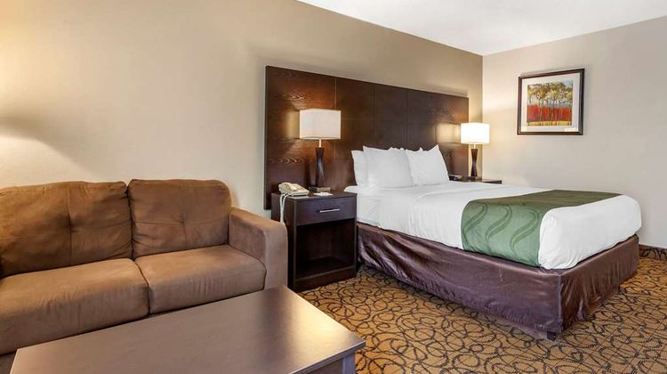 Quality Inn & Suites Room