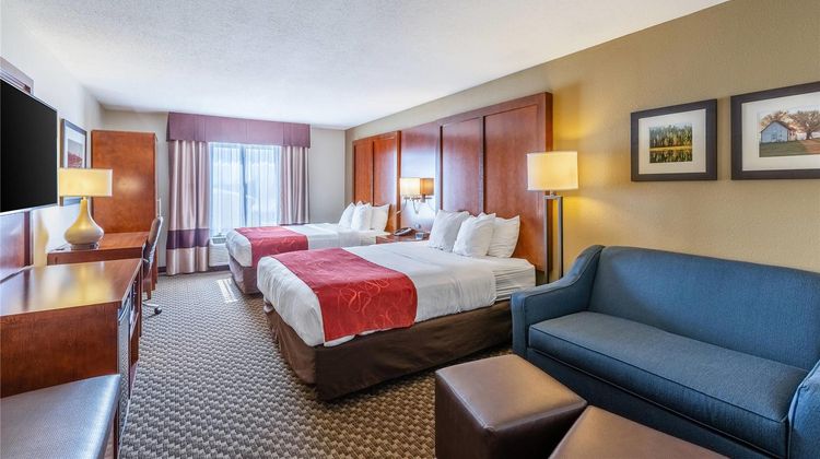 Comfort Suites Escanaba West Suite