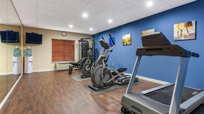 <b>Comfort Suites Escanaba West Health</b>. Images powered by <a href="https://iceportal.shijigroup.com/" title="IcePortal" target="_blank">IcePortal</a>.