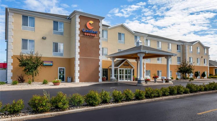 Comfort Suites Escanaba West Exterior