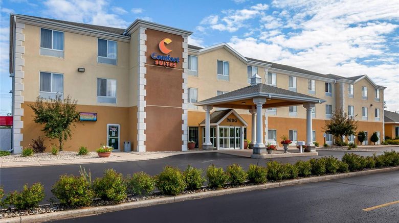 Comfort Suites Escanaba West Exterior. Images powered by <a href="https://iceportal.shijigroup.com" target="_blank" rel="noopener">Ice Portal</a>.
