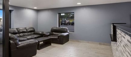 Quality Inn and Suites Lobby