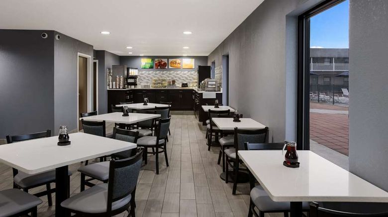 <b>Quality Inn and Suites Restaurant</b>. Images powered by <a href="https://iceportal.shijigroup.com/" title="IcePortal" target="_blank">IcePortal</a>.