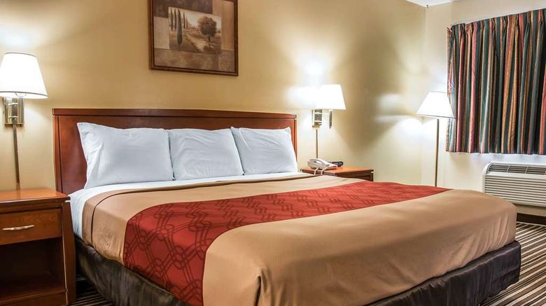 <b>Econo Lodge Paw Paw Room</b>. Images powered by <a href="https://iceportal.shijigroup.com/" title="IcePortal" target="_blank">IcePortal</a>.