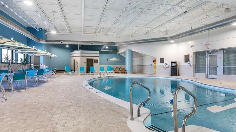 <b>Comfort Inn Bay City-Riverfront Pool</b>. Images powered by <a href="https://iceportal.shijigroup.com/" title="IcePortal" target="_blank">IcePortal</a>.