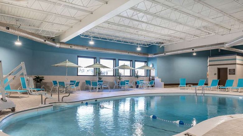 <b>Comfort Inn Bay City-Riverfront Pool</b>. Images powered by <a href="https://iceportal.shijigroup.com/" title="IcePortal" target="_blank">IcePortal</a>.