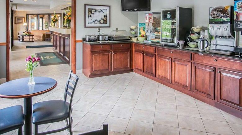 <b>Quality Inn Restaurant</b>. Images powered by <a href="https://iceportal.shijigroup.com/" title="IcePortal" target="_blank">IcePortal</a>.