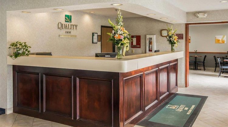Quality Inn Lobby