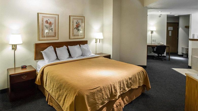<b>Quality Inn Suite</b>. Images powered by <a href="https://iceportal.shijigroup.com/" title="IcePortal" target="_blank">IcePortal</a>.