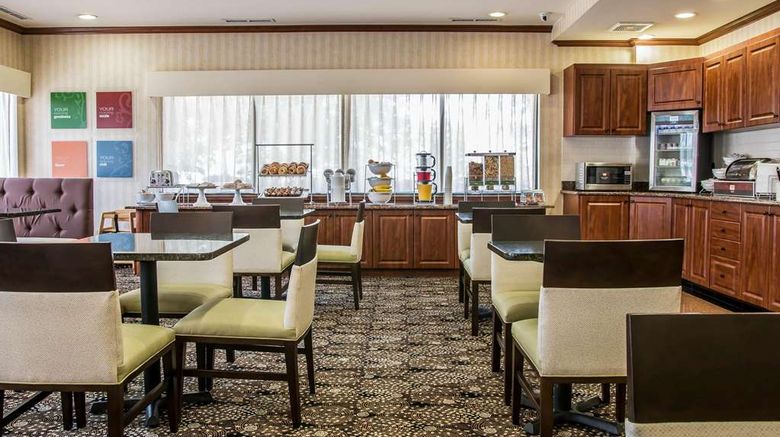 <b>Comfort Suites Restaurant</b>. Images powered by <a href="https://iceportal.shijigroup.com/" title="IcePortal" target="_blank">IcePortal</a>.