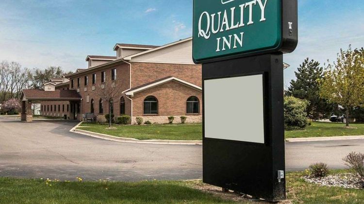 Quality Inn Exterior
