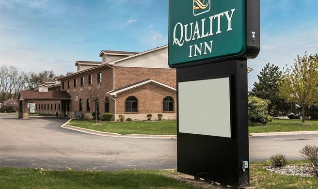 Quality Inn Exterior