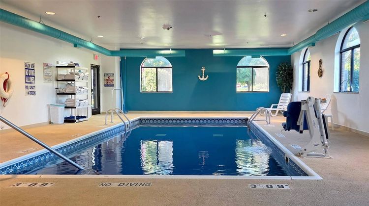 Quality Inn Pool
