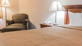 Quality Inn Grand Rapids North Room