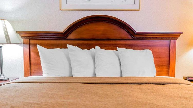 Quality Inn Grand Rapids North Room