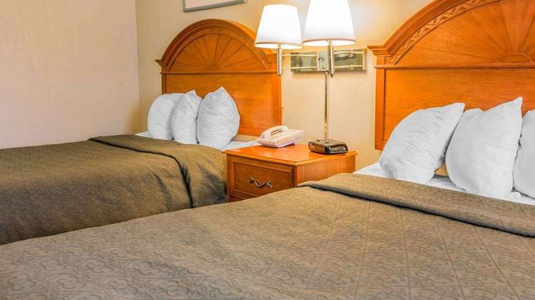 Quality Inn Grand Rapids North Room