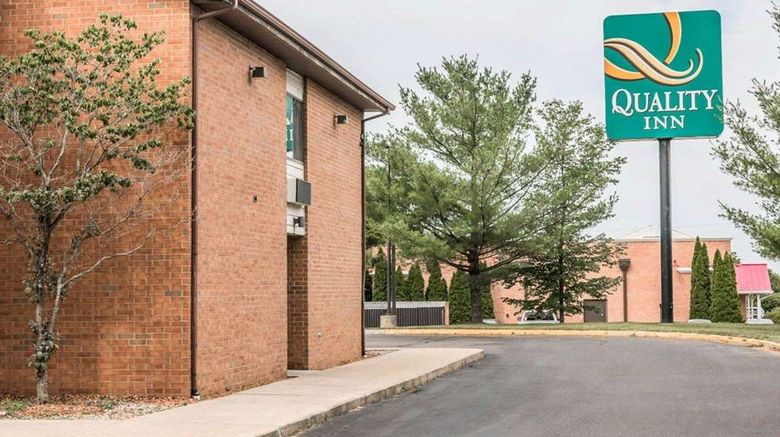 <b>Quality Inn Grand Rapids North Exterior</b>. Images powered by <a href="https://iceportal.shijigroup.com/" title="IcePortal" target="_blank">IcePortal</a>.