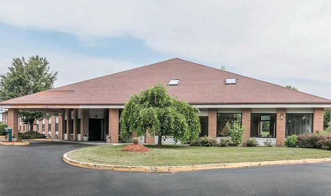 Quality Inn Grand Rapids North Exterior