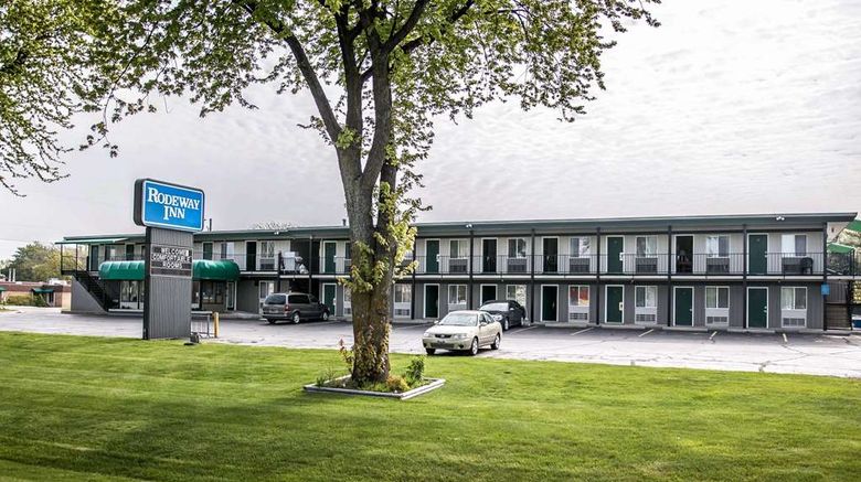 Rodeway Inn Grand Haven Exterior. Images powered by <a href="https://iceportal.shijigroup.com" target="_blank" rel="noopener">Ice Portal</a>.