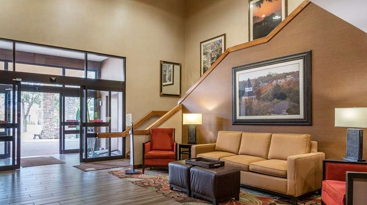 Comfort Inn Lobby