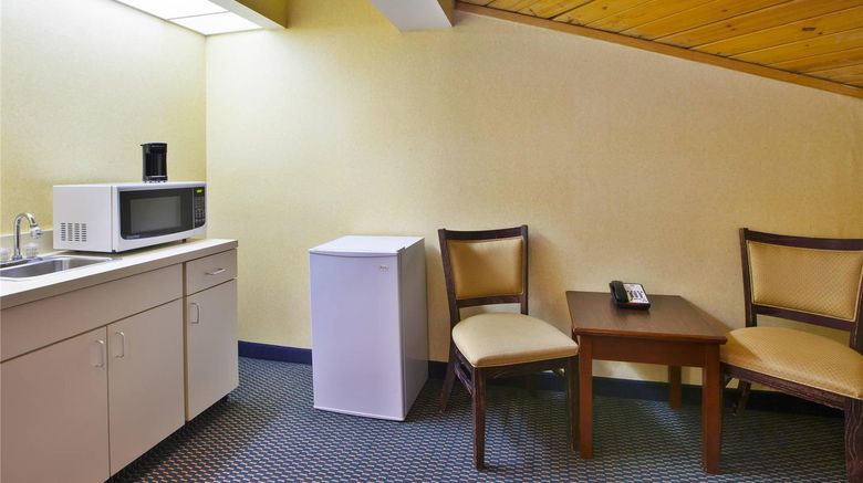 <b>Quality Inn Marshall Room</b>. Images powered by <a href="https://iceportal.shijigroup.com/" title="IcePortal" target="_blank">IcePortal</a>.