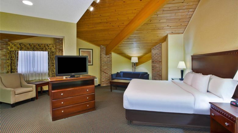 <b>Quality Inn Marshall Room</b>. Images powered by <a href="https://iceportal.shijigroup.com/" title="IcePortal" target="_blank">IcePortal</a>.