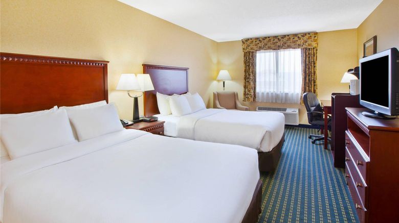 <b>Quality Inn Marshall Room</b>. Images powered by <a href="https://iceportal.shijigroup.com/" title="IcePortal" target="_blank">IcePortal</a>.