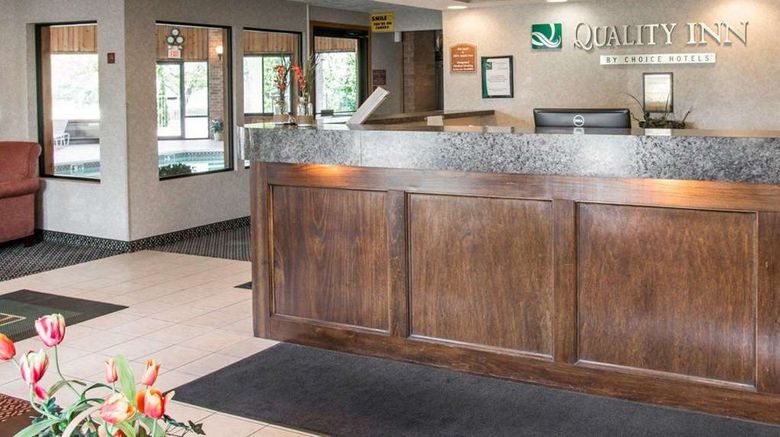 <b>Quality Inn Lobby</b>. Images powered by <a href="https://iceportal.shijigroup.com/" title="IcePortal" target="_blank">IcePortal</a>.