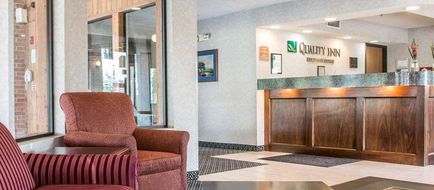 Quality Inn Lobby