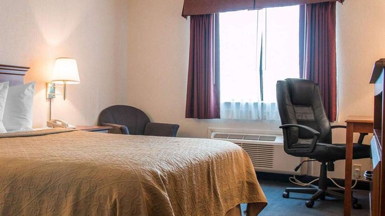 <b>Quality Inn Room</b>. Images powered by <a href="https://iceportal.shijigroup.com/" title="IcePortal" target="_blank">IcePortal</a>.