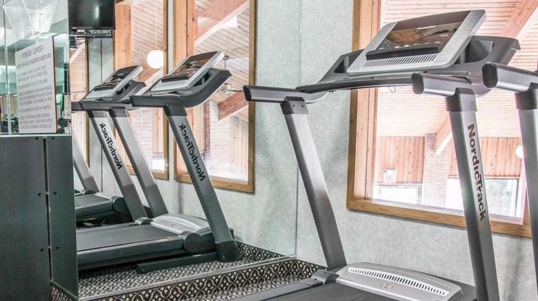 <b>Quality Inn Health</b>. Images powered by <a href="https://iceportal.shijigroup.com/" title="IcePortal" target="_blank">IcePortal</a>.