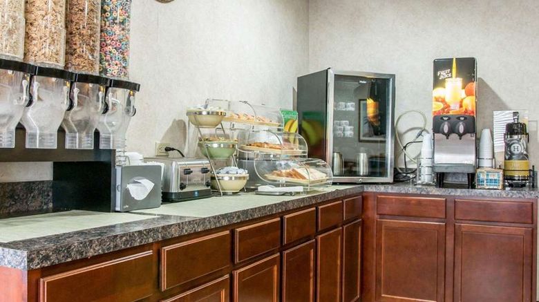 <b>Quality Inn Restaurant</b>. Images powered by <a href="https://iceportal.shijigroup.com/" title="IcePortal" target="_blank">IcePortal</a>.