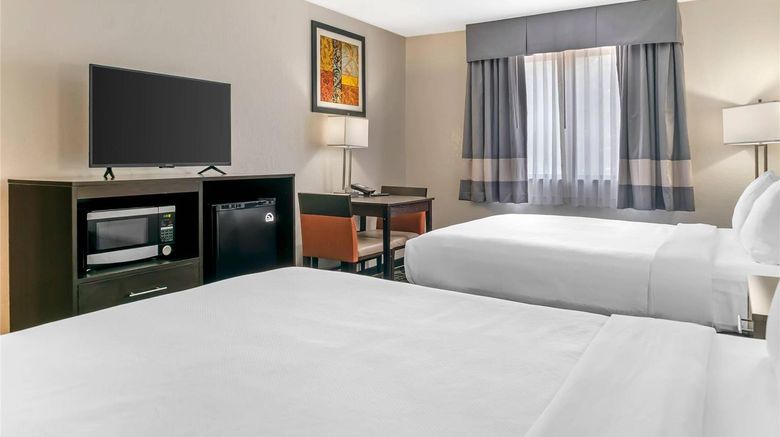 <b>Quality Inn Byron Center Room</b>. Images powered by <a href="https://iceportal.shijigroup.com/" title="IcePortal" target="_blank">IcePortal</a>.