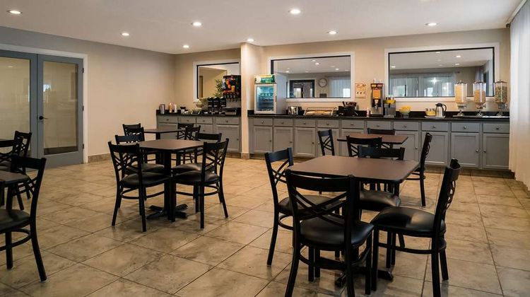 Quality Inn Grand Blanc Restaurant