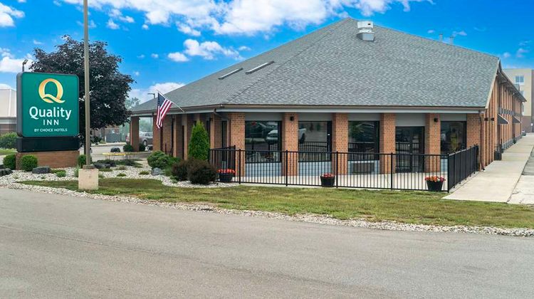 Quality Inn Grand Blanc Exterior