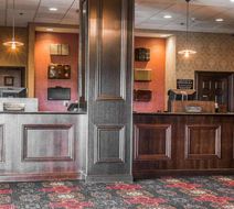 Shoreline Inn & Conf Ctr, Ascend Hotel Lobby