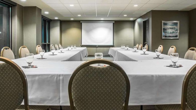 <b>Shoreline Inn & Conf Ctr, Ascend Hotel Meeting</b>. Images powered by <a href="https://iceportal.shijigroup.com/" title="IcePortal" target="_blank">IcePortal</a>.
