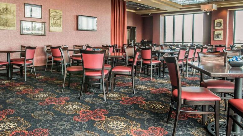 <b>Shoreline Inn & Conf Ctr, Ascend Hotel Restaurant</b>. Images powered by <a href="https://iceportal.shijigroup.com/" title="IcePortal" target="_blank">IcePortal</a>.