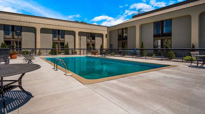 <b>Clarion Inn & Suites Airport Grand Rapid Pool</b>. Images powered by <a href="https://iceportal.shijigroup.com/" title="IcePortal" target="_blank">IcePortal</a>.