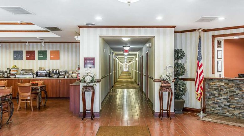 <b>Quality Inn & Suites Ann Arbor Hwy 23 Lobby</b>. Images powered by <a href="https://iceportal.shijigroup.com/" title="IcePortal" target="_blank">IcePortal</a>.