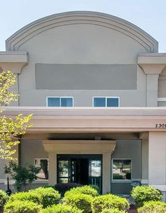 Quality Inn & Suites Ann Arbor Hwy 23