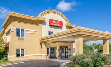 Quality Inn & Suites Ann Arbor Hwy 23