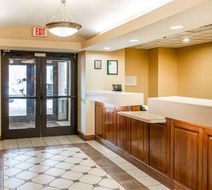 Quality Inn & Suites, Niles Lobby