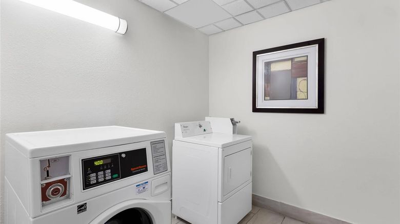 <b>Quality Inn & Suites, Niles Other</b>. Images powered by <a href="https://iceportal.shijigroup.com/" title="IcePortal" target="_blank">IcePortal</a>.