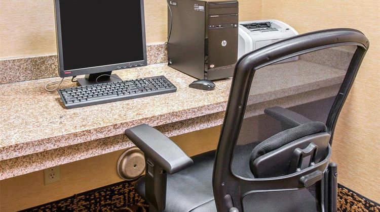 Quality Inn & Suites, Niles Other