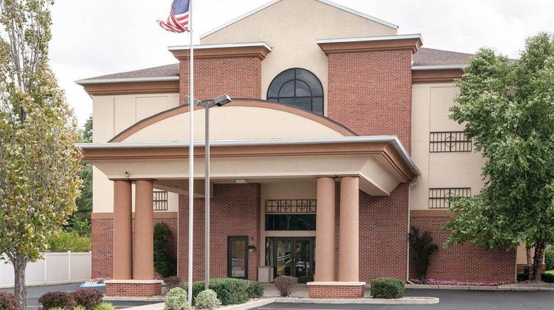 Quality Inn  and  Suites, Niles Exterior. Images powered by <a href="https://iceportal.shijigroup.com" target="_blank" rel="noopener">Ice Portal</a>.