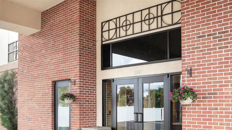 Quality Inn & Suites, Niles Exterior